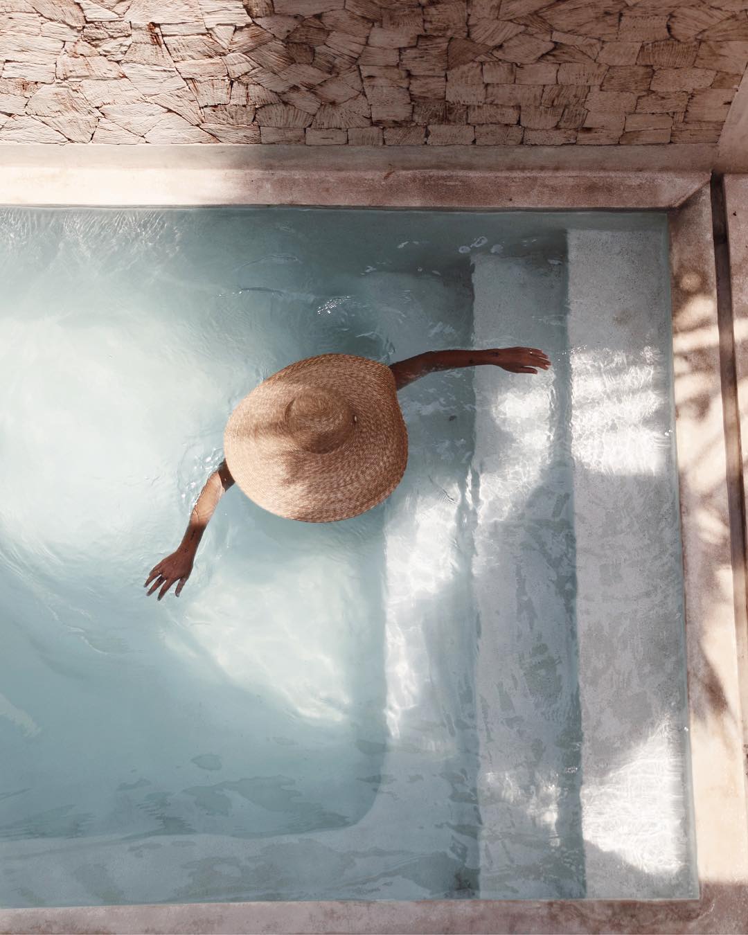 Today we're talking all about texture and design in the scope of wedding planning, and this woven rattan hat is the picture perfect example of why this design element makes all the difference in the world #tulummood #poolgoals #weddingdesign // Willow & Oak Events
